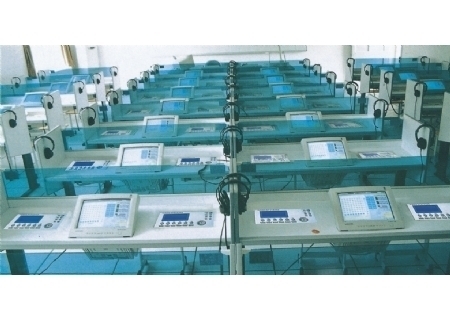 YL-9900S型全數字語音學習系統(tǒng)